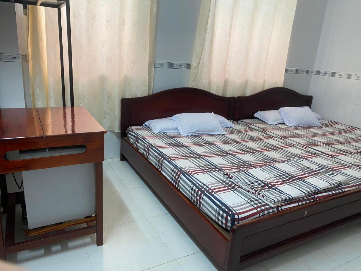 Nha Nghi Nam Phuong Bed & Breakfast Ha Tien Exterior photo